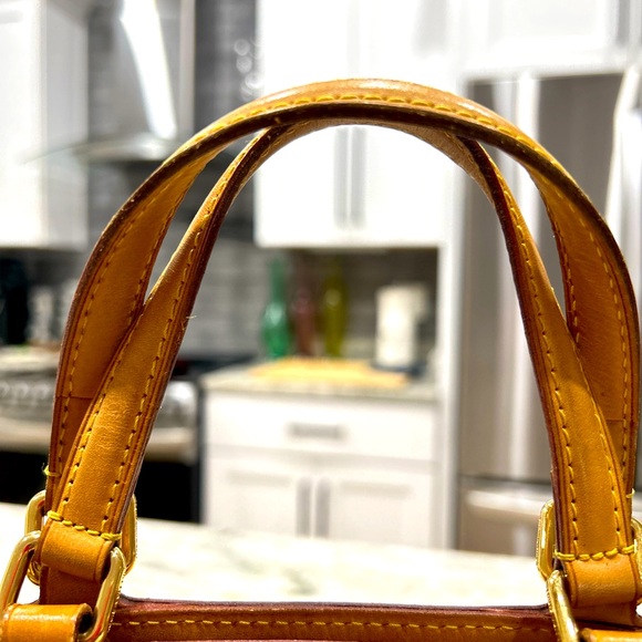 Louis Vuitton Red Vernis Leather MM Monogram Brea Bag w/LV Dust Bag - Picture 6 of 14